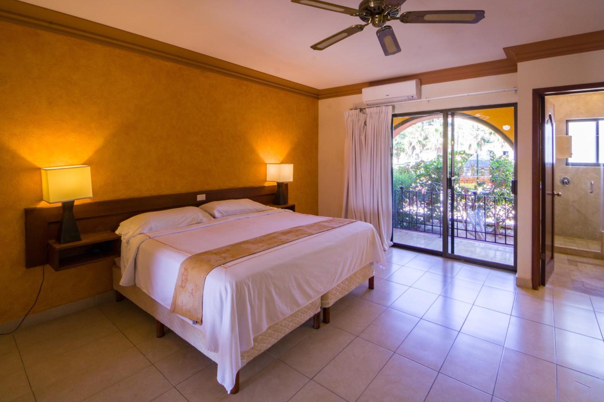 Hotel Palmas De Cortez ลอส บาร์ริเลส ภายนอก รูปภาพ