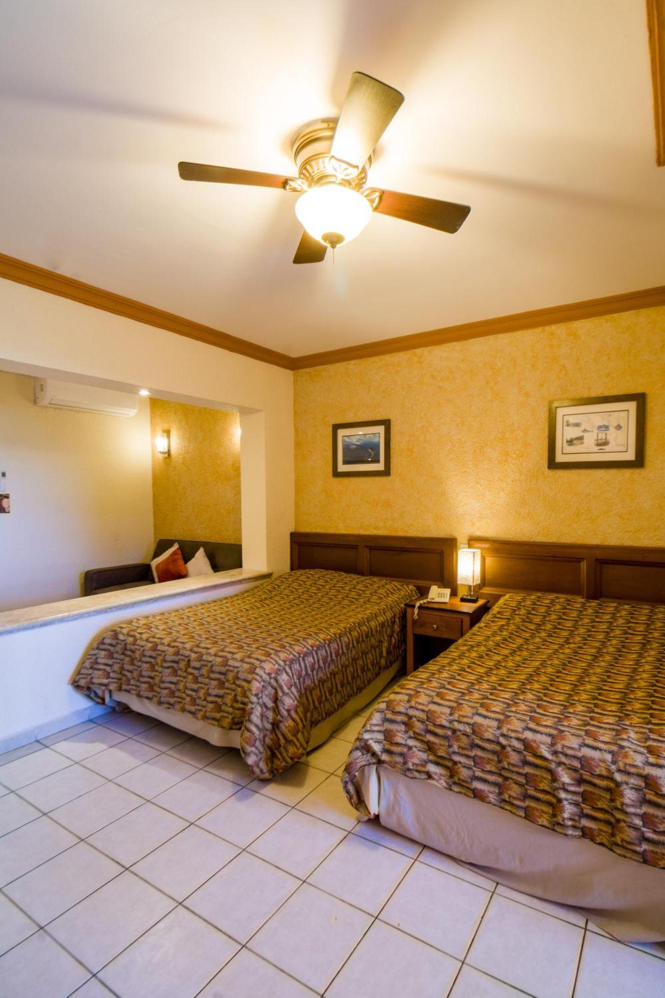 Hotel Palmas De Cortez ลอส บาร์ริเลส ภายนอก รูปภาพ
