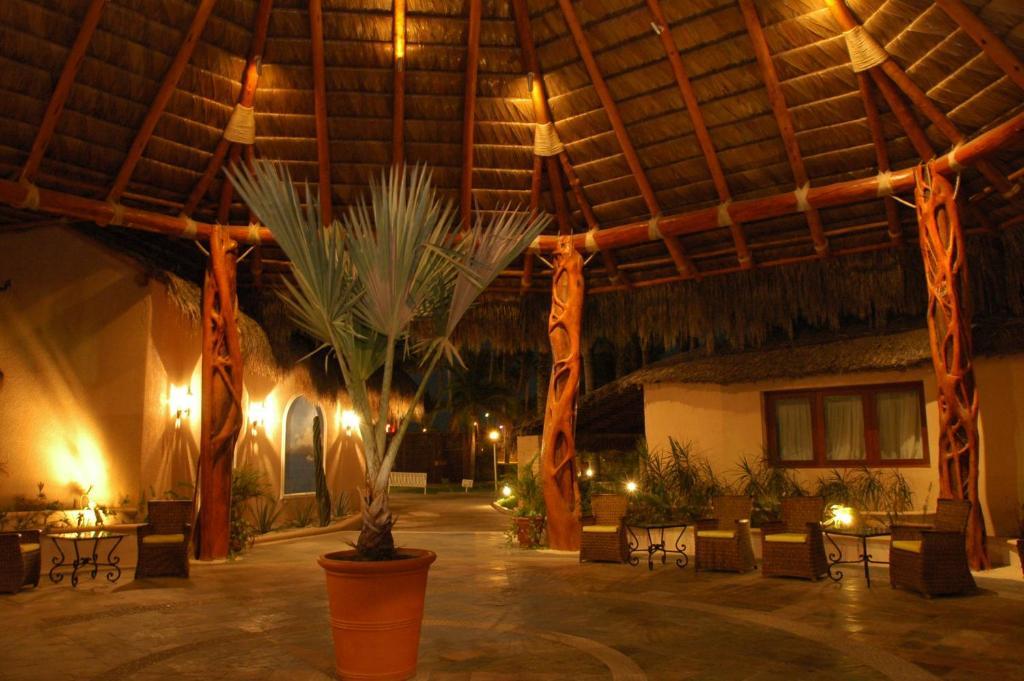Hotel Palmas De Cortez ลอส บาร์ริเลส ภายนอก รูปภาพ